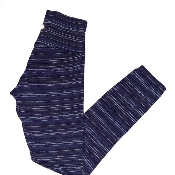 🚫SOLD🚫 Lululemon high waisted leggings - Picture 4 of 7